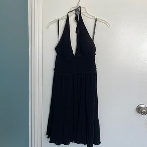 Little black dress, Marilyn style.